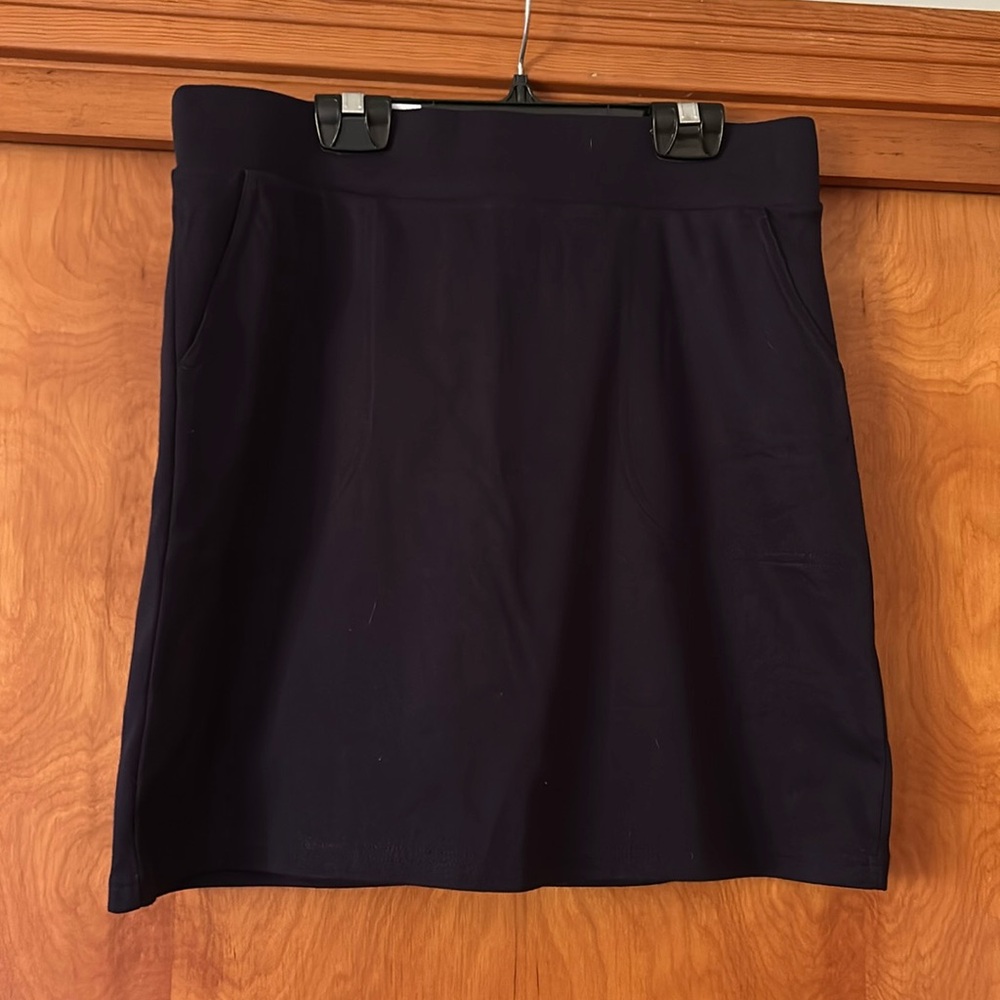New Croft & Barrow knit Navy skort